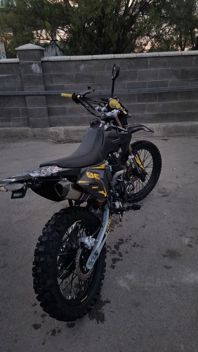 Эндуро 300 кубов