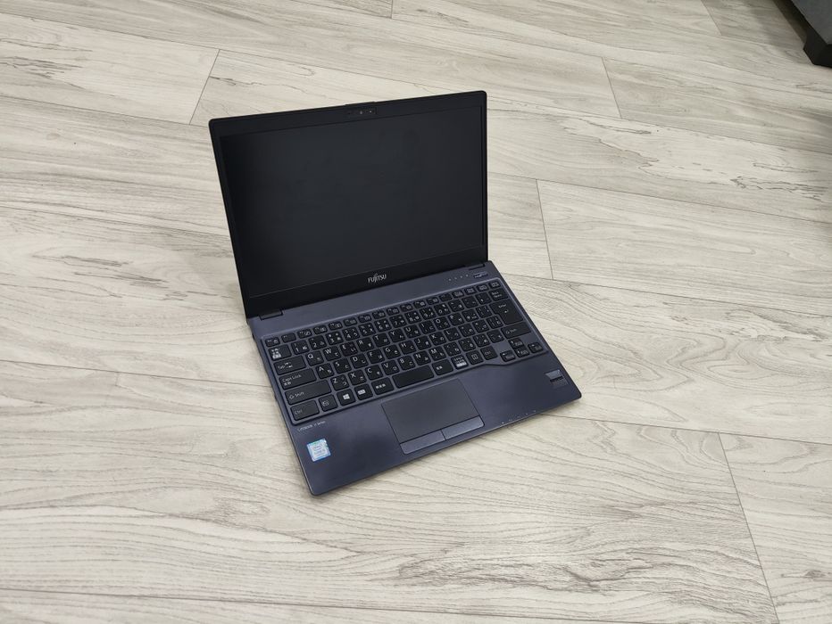 Fujitsu Lifebook U937 DDR4