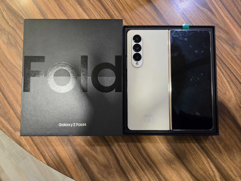 Samsung Z fold 4  256 GB