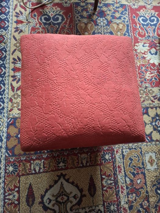 Диван , 2 бр.фотьойла , 2 табуретки в Стара Загоора.