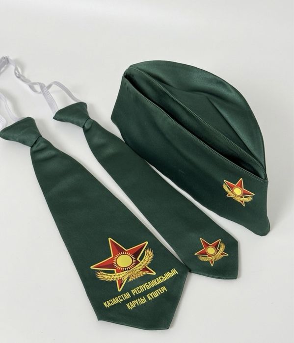 Пилотки галстуки бабочки