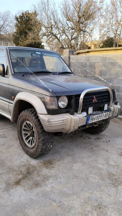 Mitsubishi Pajero 2