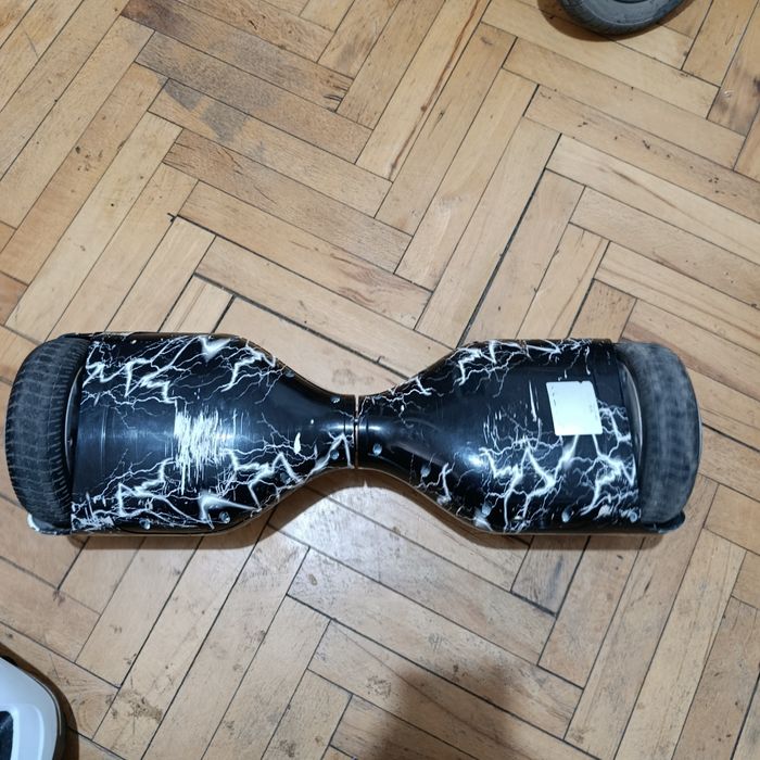 Продавам ховърборд