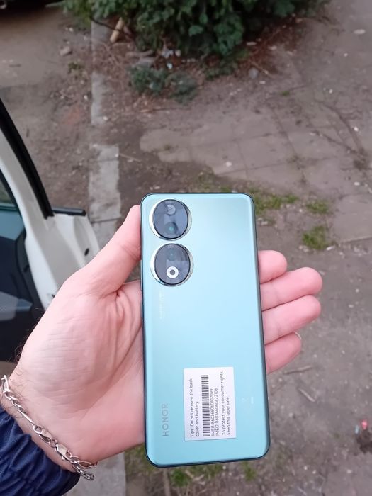 Honor 90 fără probleme