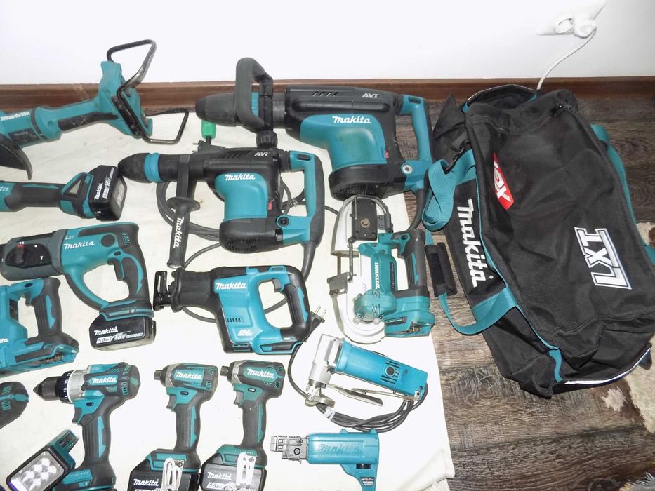 Scule Makita  18V  si  220V  perfect functionale