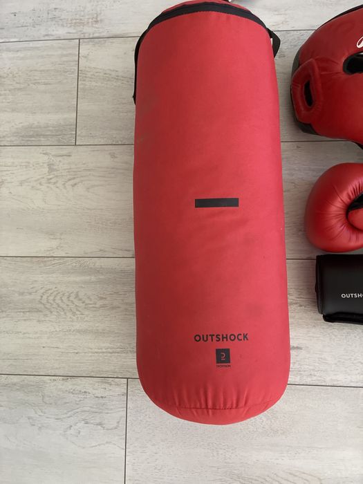 Боксова Круша Decathlon OutShock + маски за бокс и ръкавици 1 чифт