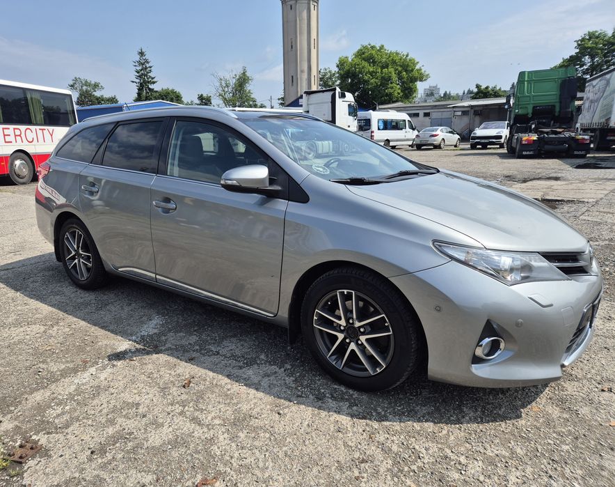 Toyota Auris Touring 2013 2.0 D4-D Climatronic Panoramic