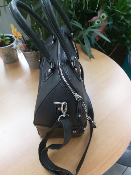 Стилна дамска чанта