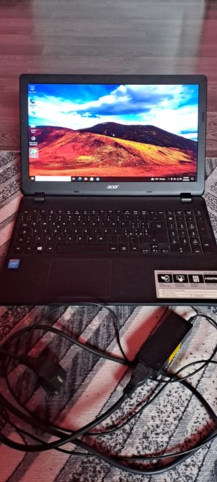 Vând laptop acer