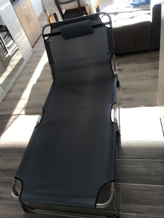 Походно    легло    и   шезлонг  -  2   в    1   -  налично.