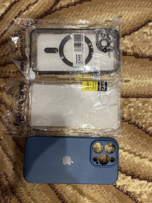 Отдам чехлы на iPhone 16 Pro и iPhone 13