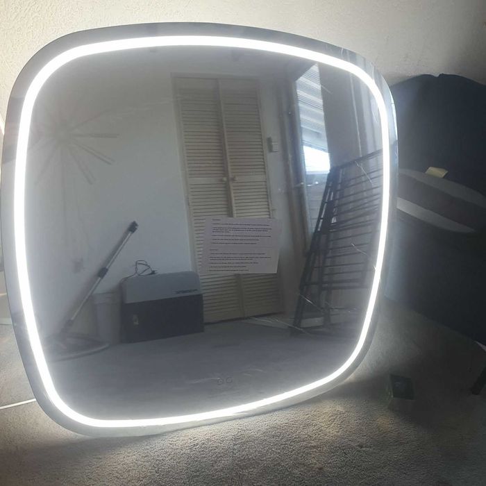 Огледала с лед осветление и нагревател за баня- 6 броя