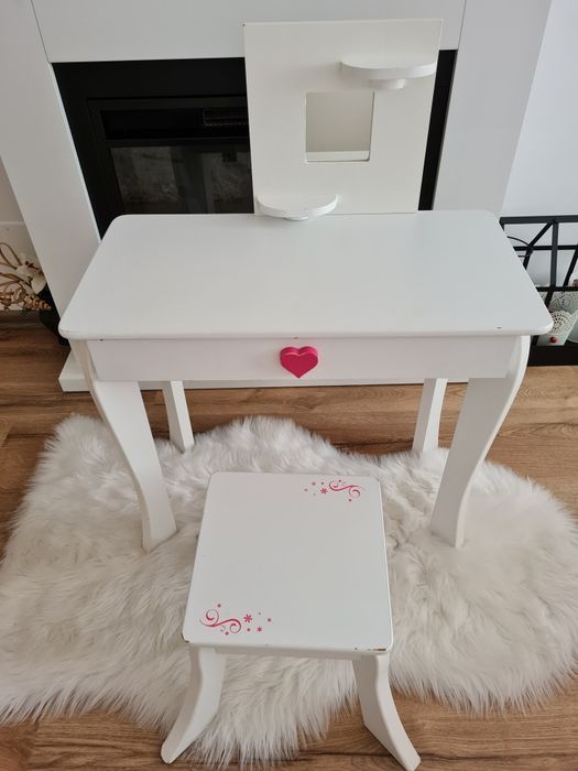 Măsuță de toaletă