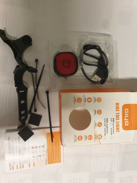 Giyo GL09S Smart Light- Интелигентна задна светлина .