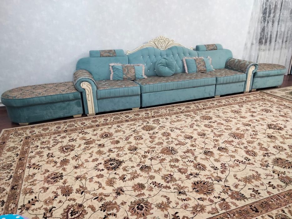 Продам б/у диван в отличном состоянии