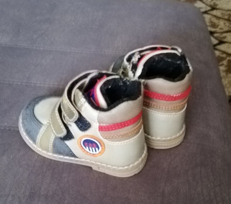 Детские полуботинки.