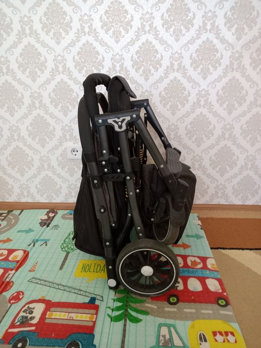 Продам коляску детскую