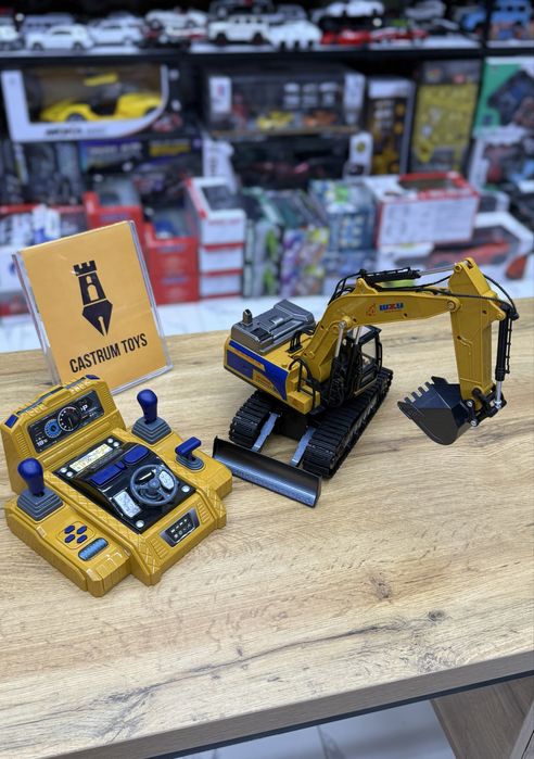 Игрушечный экскаватор на пульте управления  15 КАНАЛЫ