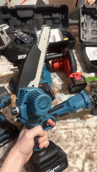 Foarfeca gradina cu acumulator