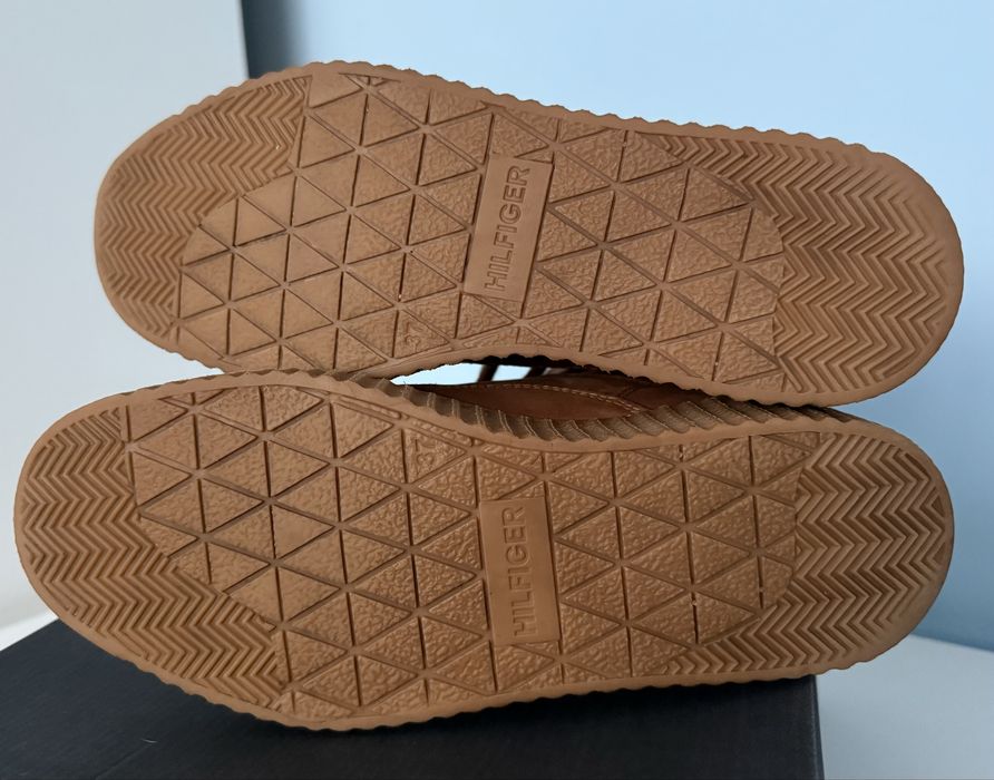 Ghete Tommy Hilfiger marimea 37