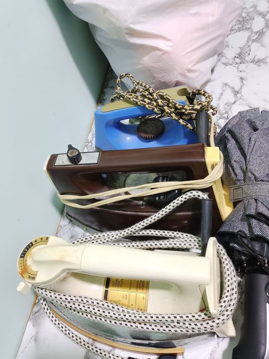 Утюги, разные Б/У