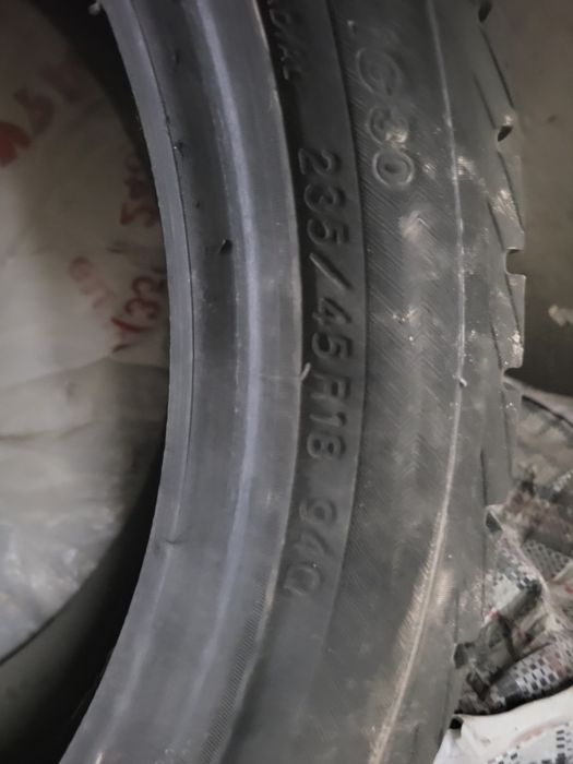 Продам Резину Шины 235/45/18