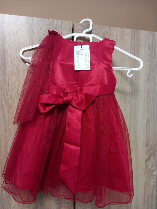 Официална рокля в цвят  Бордо за малка мадама около 5,6 годинки
