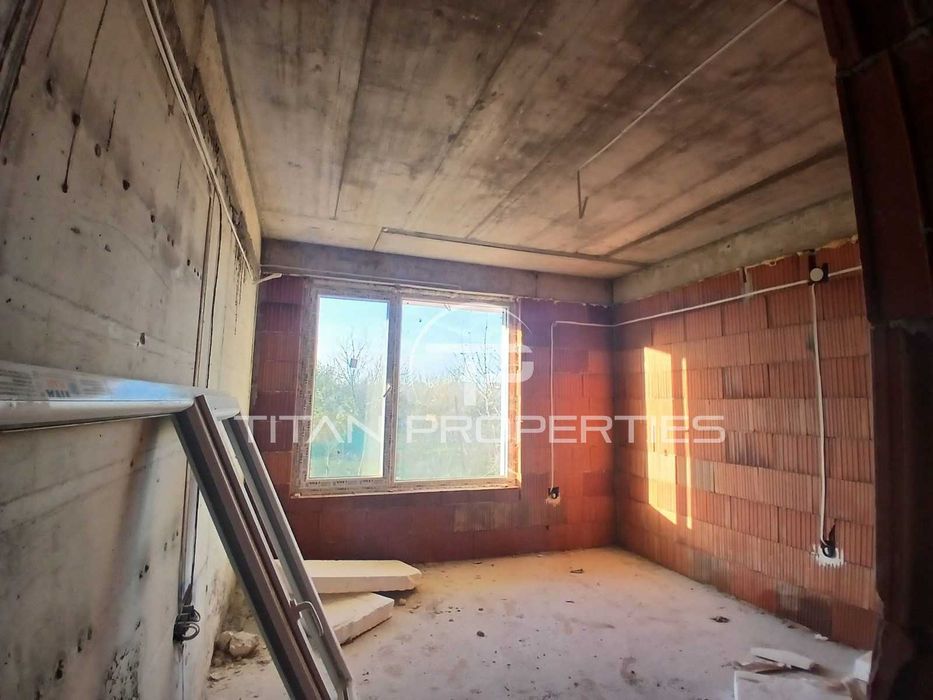 Продава се Тристаен апартамент в Пловдив, Остромила - 73 кв.м за 680 €/кв.м - Снимка #2