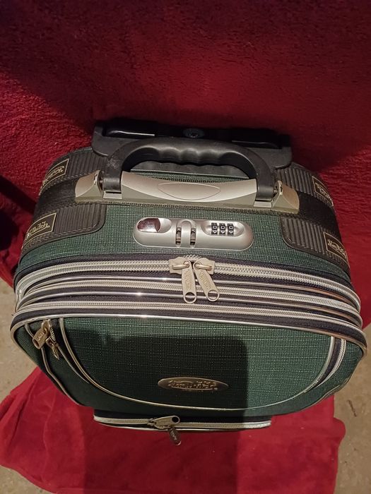 Куфар Von Dutch-перфектен