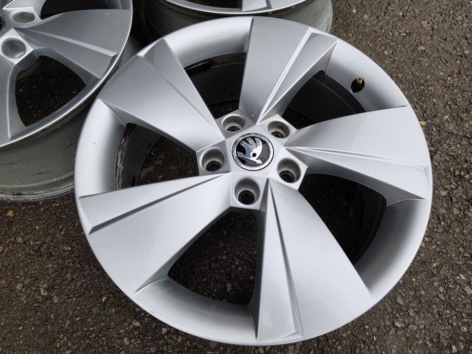 17" оригинални алуминиеви джанти за Skoda Octavia...