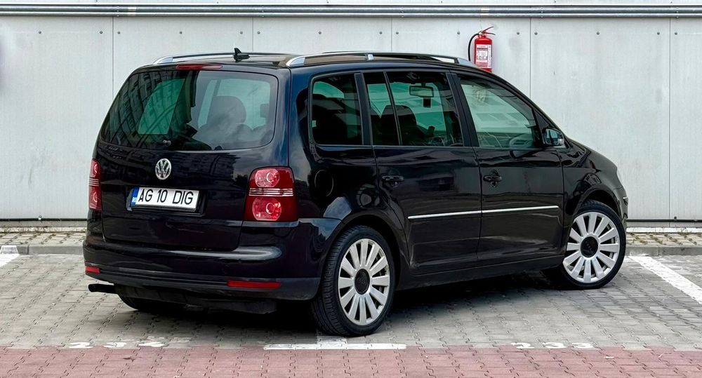 VOLKSWAGEN Touran 2008 — imagine 4