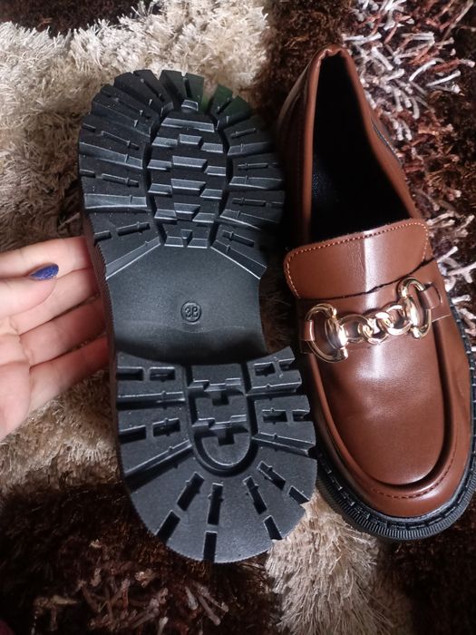 Vând Încălțăminte Damă