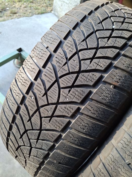 2 Anvelope  M+S  245 35 r17  Goodyear