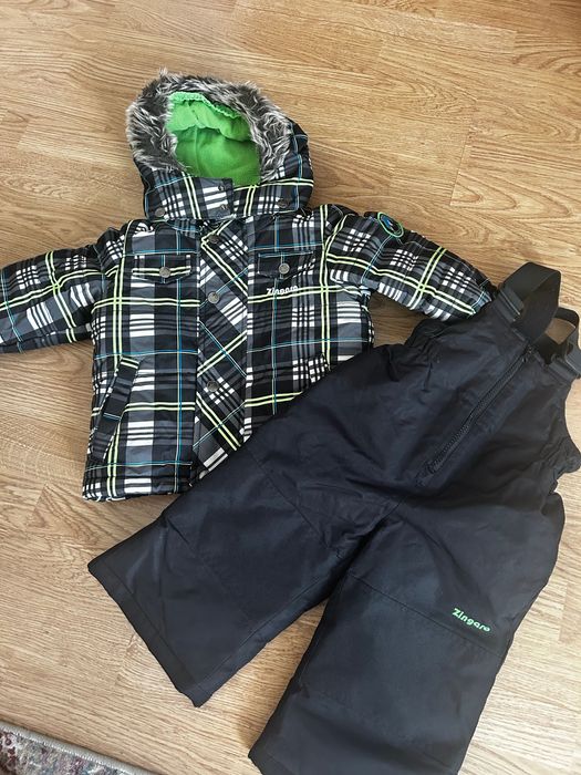 Детские комбинезоны и куртки