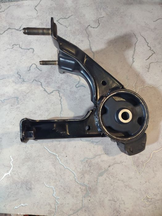 Подушка от двигателя