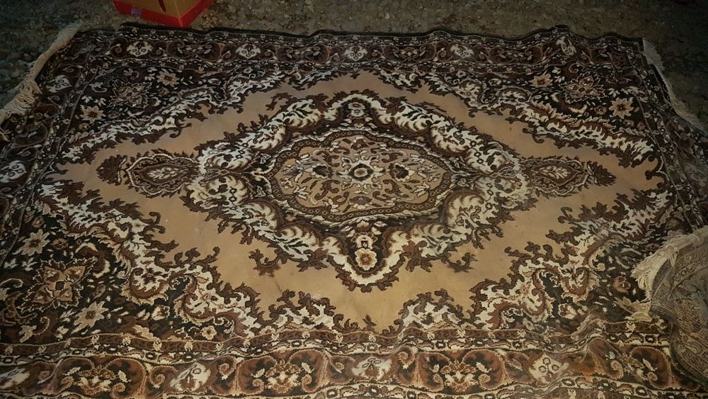 Продам ковёр 2×3