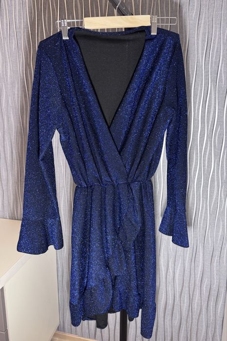 Синя рокля с брокат