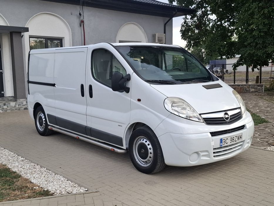 Opel vivaro 2.0 cdti 114 cp,2011, lung,proprietar,fiscal pe loc