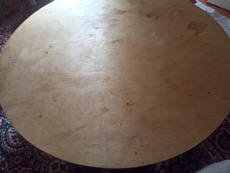 куханный стол круглый