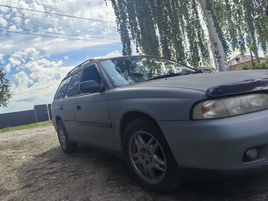 Продам машину  Subaru