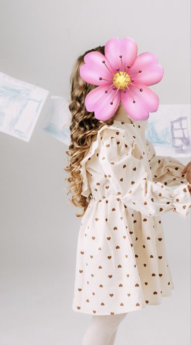 Продам платье новое 4-6 лет