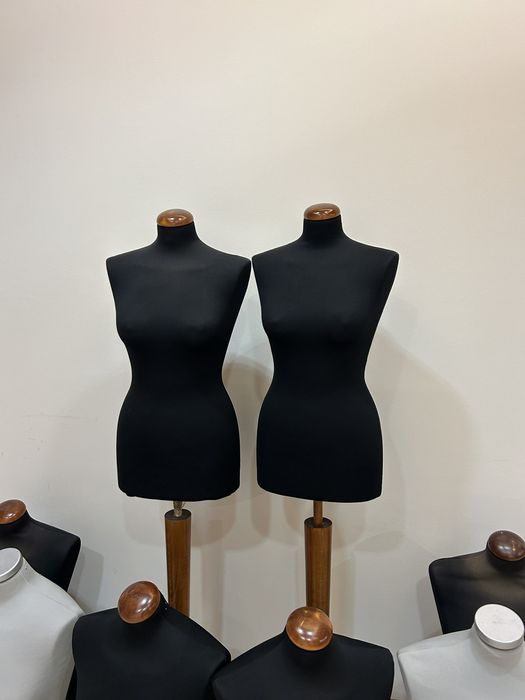 Манекени цели, шивашки манекени, манекени на стойка