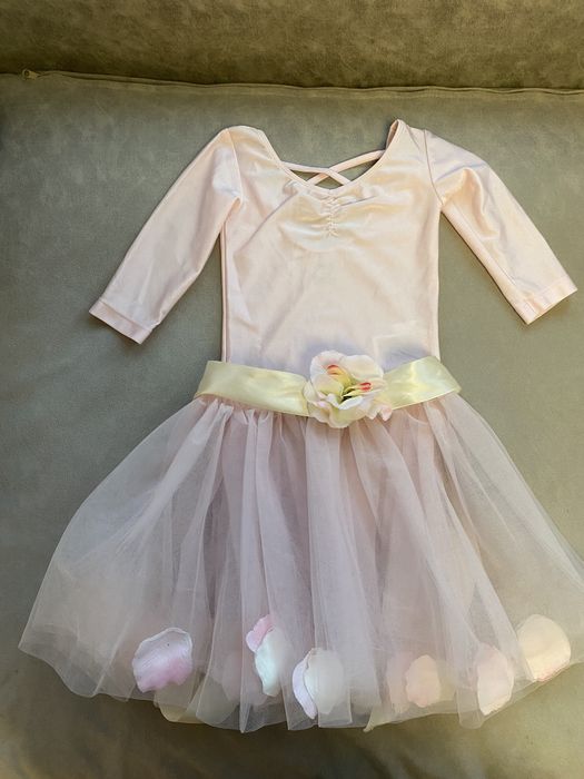 Поличка за балет