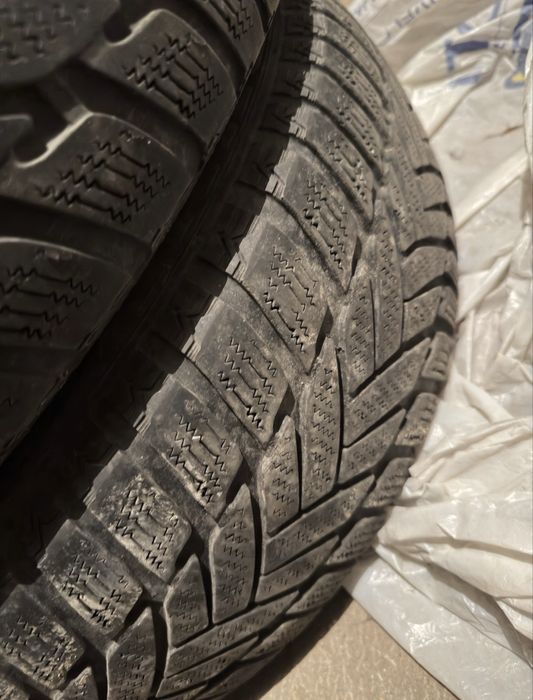 ‼️NEGOCIABIL‼️Jante R13 + anvelope iarnă 195/65 R15 – stare bună