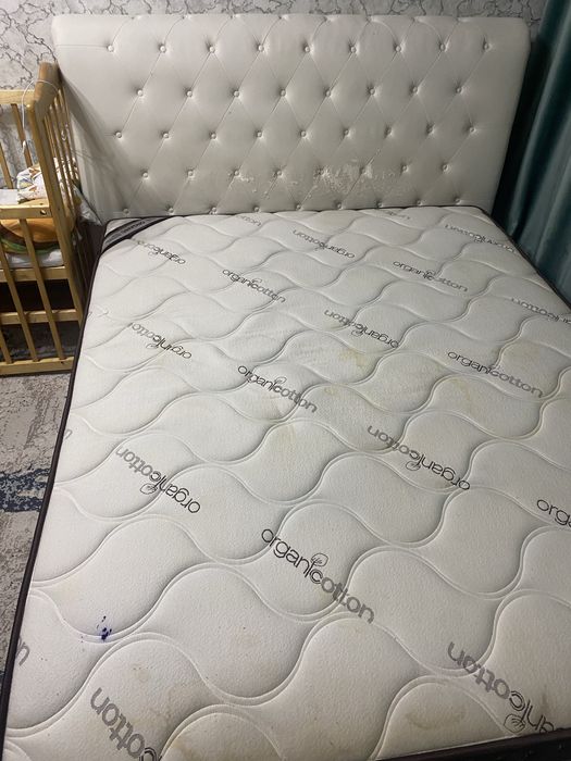 Кровать двуспальный