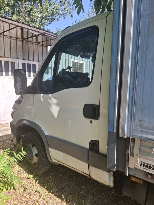 Vind iveco daily  35 C 13 A  motor 2,8  an 2000