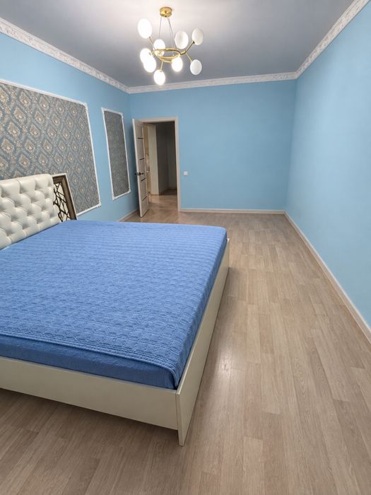 Двуспальный  кровать