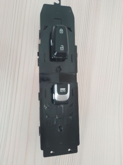 Блок управления стеклоподьемника