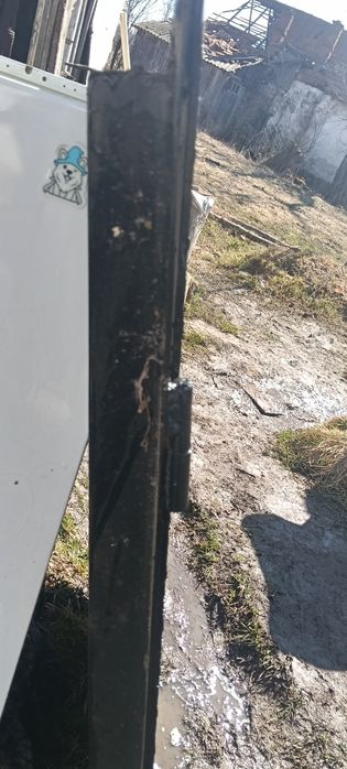 Capac pentru bazine de apometre