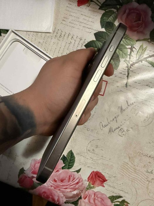 Iphone 15 pro max 1tb 87% perfecta stare fara zgarieturi